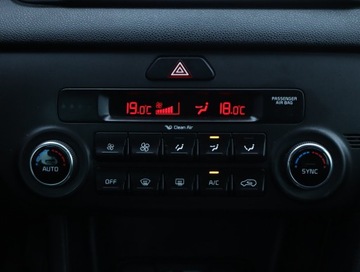 Kia Sportage III SUV Facelifting 1.7 CRDi 115KM 2016 Kia Sportage 1.7 CRDi, Salon Polska, Klima, zdjęcie 14