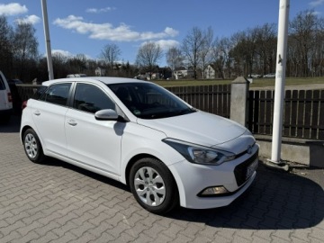 Hyundai i20 I Hatchback 5d Facelifting 1.2 DOHC 85KM 2015 Hyundai i20 1,3 benzyna 85 ps ładny ,świeżo, zdjęcie 1