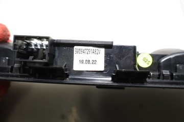 LAMPA OSVĚTLENÍ KABINY SKODA KODIAK I FACELIFT