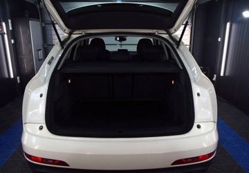 Audi Q3 I SUV 2.0 TDI 140KM 2012 Audi Q3 Podgrzewane fotele _ Czujniki parkowania _ 2.0 Diesel 140KM, zdjęcie 6