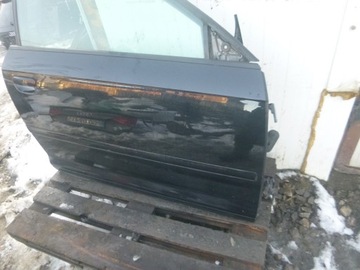 AUDI A3 8P 3D DVEŘE PRAVÉ LZ9Y