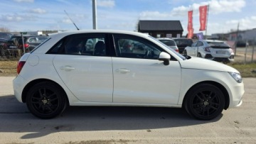 Audi A1 I Hatchback 3d 1.2 TFSI 86KM 2014 Audi A1 Sportback, zdjęcie 4