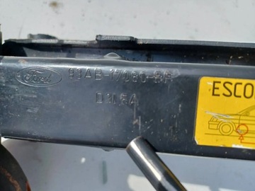 FORD ESCORT ZVEDÁK KOLA