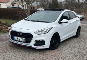 Hyundai i30 II Hatchback 5d Facelifting 1.6 GDI 186KM 2016 Hyundai i30 1,6Turbo 186KM Climatronic Kamera Led Navi Bezwypadkowy SERWIS