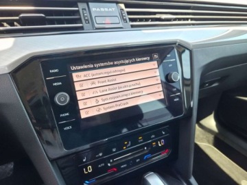 Volkswagen Passat B8 Variant Facelifting 1.5 TSI EVO 150KM 2023 Volkswagen Passat Volkswagen Passat, aktywny tempomat ACC, Pakiet Zimowy,, zdjęcie 17