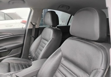 Opel Insignia I Sedan 2.0 CDTI ECOTEC 130KM 2010 Opel Insignia 2010r, 2.0 CDTI. AUTOMAT. Lekko uszkodzony tyl. Jezdzi. 2.0, zdjęcie 7