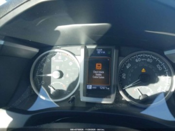 Toyota Tacoma II 2023 Toyota Tacoma SR5 V6 2023 3.5l 3.5 Benzyna 278KM, zdjęcie 10