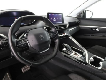 Peugeot 5008 II Crossover 1.5 BlueHDI 130KM 2019 Peugeot 5008 7os. Automat Navi Czujniki parkowania, zdjęcie 13