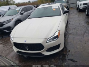 Maserati Quattroporte II 2019 Maserati Quattroporte GTS Gransport, 2019r., 3.8L 3.8 Benzyna 523KM, zdjęcie 4