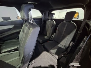 Peugeot 5008 II Crossover Facelifting 1.2 PureTech 130KM 2022 Peugeot 5008 1.2 PureTech GT EAT8 7os. Gwrancja Dealer 1.2 Benzyna 130KM, zdjęcie 10