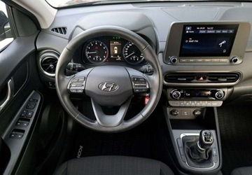 Hyundai Kona I Crossover Facelifting 1.0 T-GDI 120KM 2021 Hyundai Kona Hyundai Kona Salon Polska Serwis A.S.O Bezwypadkowy 1-Wl., zdjęcie 19