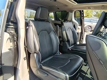 Chrysler Pacifica II 3.6 V6 Hybrid 264KM 2022 pacifica Limited Plug-In Hybrid, Automat, Niski przebieg ,2 X klucz, zdjęcie 32