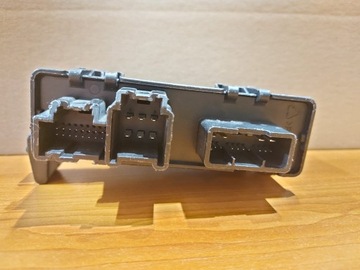 MODUL ŘÍZENÍ KRYT KUFRU ASTRA K KOMBI 23247433