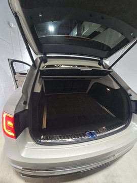 Bentley Bentayga 2017 Bentley Bentayga W12 2017 6.0l 6.0 Benzyna 600KM, zdjęcie 4