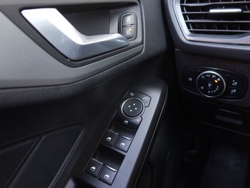 Ford Focus IV Hatchback 1.0 EcoBoost 125KM 2019 Ford Focus 1.0 EcoBoost, Salon Polska, Serwis ASO, zdjęcie 15