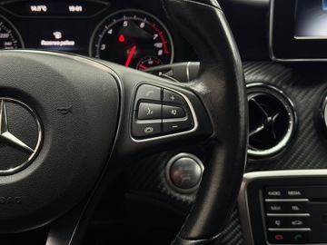 Mercedes GLA I Off-Roader Facelifting 1.6 180 122KM 2019 Mercedes-Benz GLA 180 180 7G-DCT / CarPlay/Android, zdjęcie 21