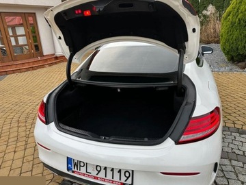 Mercedes Klasa C W205 2019 Mercedes-Benz Klasa C 2.0 16V benzyna 245 KM 2019r, zdjęcie 18