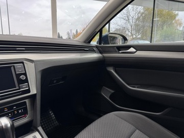 Volkswagen Passat B8 Variant Facelifting 2.0 TDI SCR 150KM 2020 Volkswagen Passat EVO Essence / 1właściciel / Salo, zdjęcie 23
