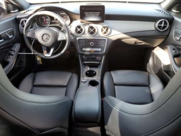 Mercedes CLA C118/X118 2019 Mercedes-Benz CLA 250 2019 2.0L 2.0 Benzyna 221KM, zdjęcie 8