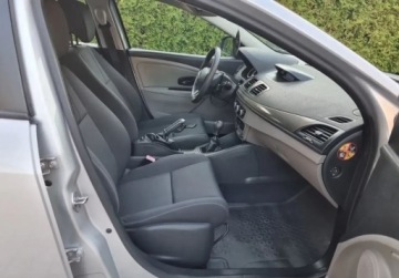 Renault Megane II Sedan 1.6 16V 110KM 2009 Renault Megane Renault Megane Renault Megane 1.6I 110PS Zadbane 1.6 Benzyna, zdjęcie 13