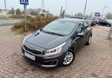 Kia Ceed II Hatchback 5d Facelifting 1.4 DOHC 100KM 2018 Kia Ceed 1.4i NAVI Kamera 78.000 km 1.4 Benzyna 100KM, zdjęcie 1