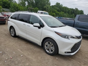 Toyota Sienna III 2024 Toyota Sienna Limited 2024 2.5l 2.5 Hybryda 245KM, zdjęcie 4