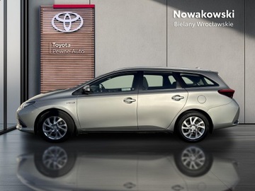 Toyota Auris II Touring Sports Facelifting 1.8 Hybrid 136KM 2017 Toyota Auris Hybrid 135 Premium II (2012-) Hybrid, zdjęcie 3