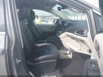 Chrysler Pacifica II 2023 Chrysler Pacifica Hybrid Touring L , 2023r., 3.6L 3.6 Hybryda Plug-in 260KM, zdjęcie 8