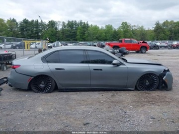 BMW Seria 7 G70 2023 BMW Seria 7 760i xDrive 2023 4.4l 4.4 Benzyna 536KM, zdjęcie 6