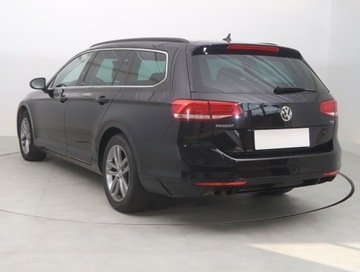 Volkswagen Passat B8 Variant 1.8 TSI BlueMotion Technology 180KM 2017 VW Passat 1.8 TSI, Automat, Navi, Klima, zdjęcie 3