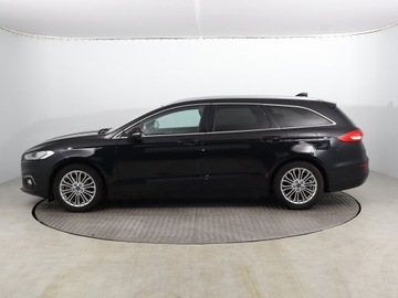 Ford Mondeo V Kombi Facelifting 2.0 Hybrid 187KM 2021 Ford Mondeo 2.0 Hybrid, Serwis ASO, Automat, Navi, zdjęcie 2