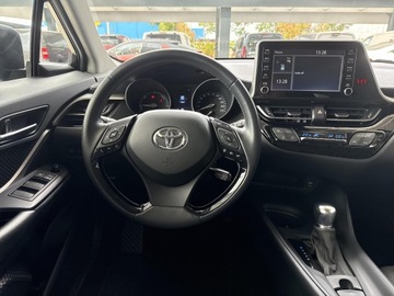 Toyota C-HR I Crossover Facelifting 1.8 Hybrid 122KM 2023 Toyota C-HR 1.8 Hybrid GPF Comfort 1.8 Hybrid Comf, zdjęcie 11