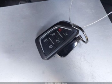 Cadillac Escalade III 2022 Cadillac Escalade 2022r., 6.2L, ESV, 4WD, 4dr Sport Platinum 6.2 Benzyna, zdjęcie 12