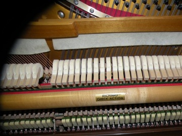 Английское пианино CAMBRIDGE, идеальное состояние.