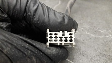 E11015514 ZRCÁTKO PRAVÉ ROVER 25 5PIN ČERNÉ