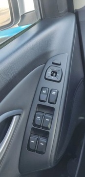 Hyundai ix35 SUV Theta 2.0 MPI 163KM 2011 Hyundai ix35 2.0 benz ,bezwypadek ,panorama dach ,nowy rozrzad 2.0 Benzyna, zdjęcie 22