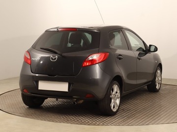 Mazda 2 II Hatchback 5d Facelifting 1.3 MZR 84KM 2014 Mazda 2 1.3 i, Klima, Klimatronic, Parktronic, zdjęcie 4