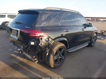 Mercedes GLE V167 2024 Mercedes-Benz GLE 450 Plug-in Hybrid 2024 2.0 Hybryda Plug-in 248KM, zdjęcie 4