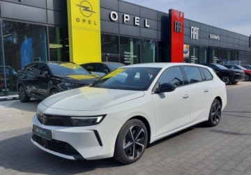 Opel 2025 Opel Astra Phev 180 2025 1.6 Hybryda 180KM