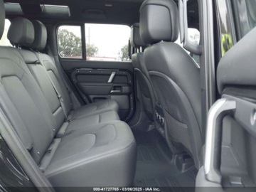 Land Rover Defender IV (L663) 2024 Land Rover Defender 110 P525 V8 2024 5.0l 5.0 Benzyna 518KM, zdjęcie 12