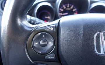 Honda Civic IX Hatchback 5d 1.8 i-VTEC 142KM 2012 Honda Civic 1.8 i-VTEC 142KM Niski przebieg Alcantara Klimatronik Kamera, zdjęcie 21