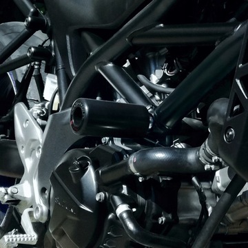 Crash pady dedykowane Honda CBR 1100 XX CBR1100 Super Blackbird PERUN