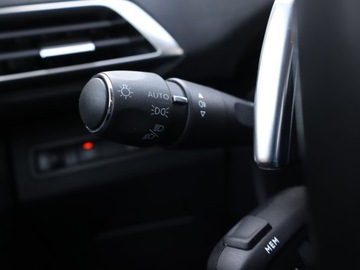 Peugeot 3008 II Crossover Facelifting  1.2 PureTech 130KM 2021 Peugeot 3008 1.2 PureTech, Salon Polska, zdjęcie 16