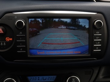 Toyota Yaris III Hatchback 5d Facelifting 2017 1.5 Dual VVT-iE 111KM 2017 Toyota Yaris 1.5 Dual VVT-i, Salon Polska, zdjęcie 18