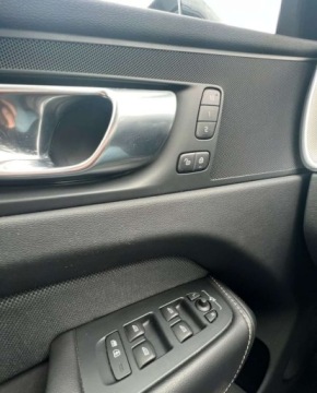 Volvo XC60 II 2023 Volvo XC 60 Automat Elektryczna klapa 4x4 2.0 Diesel 197KM, zdjęcie 18