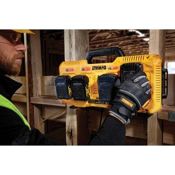 DCB104 DEWALT БЫСТРОЕ ЗАРЯДНОЕ УСТРОЙСТВО 4 ПОРТА 8A 18V 54V