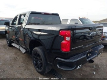 Chevrolet Silverado II 2023 Chevrolet Silverado 2023r., 4x4, 5.3L 5.3 Benzyna 355KM, zdjęcie 2