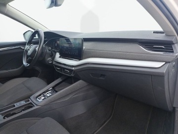 Skoda Octavia IV Kombi 2.0 TDI 150KM 2021 Skoda Octavia Style, 2.0TDI 150KM, Kamera, Keyless, Grzana szyba, Matrix,, zdjęcie 28