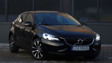 Volvo V40 II 2019 Volvo V40 Volvo V40 T2 Linje Svart 2.0 Benzyna 122KM, zdjęcie 2