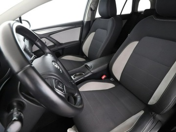 Toyota Avensis III Wagon Facelifting 2015 1.8 Valvematic 147KM 2016 Toyota Avensis Edition-S automat navi grzane, zdjęcie 12
